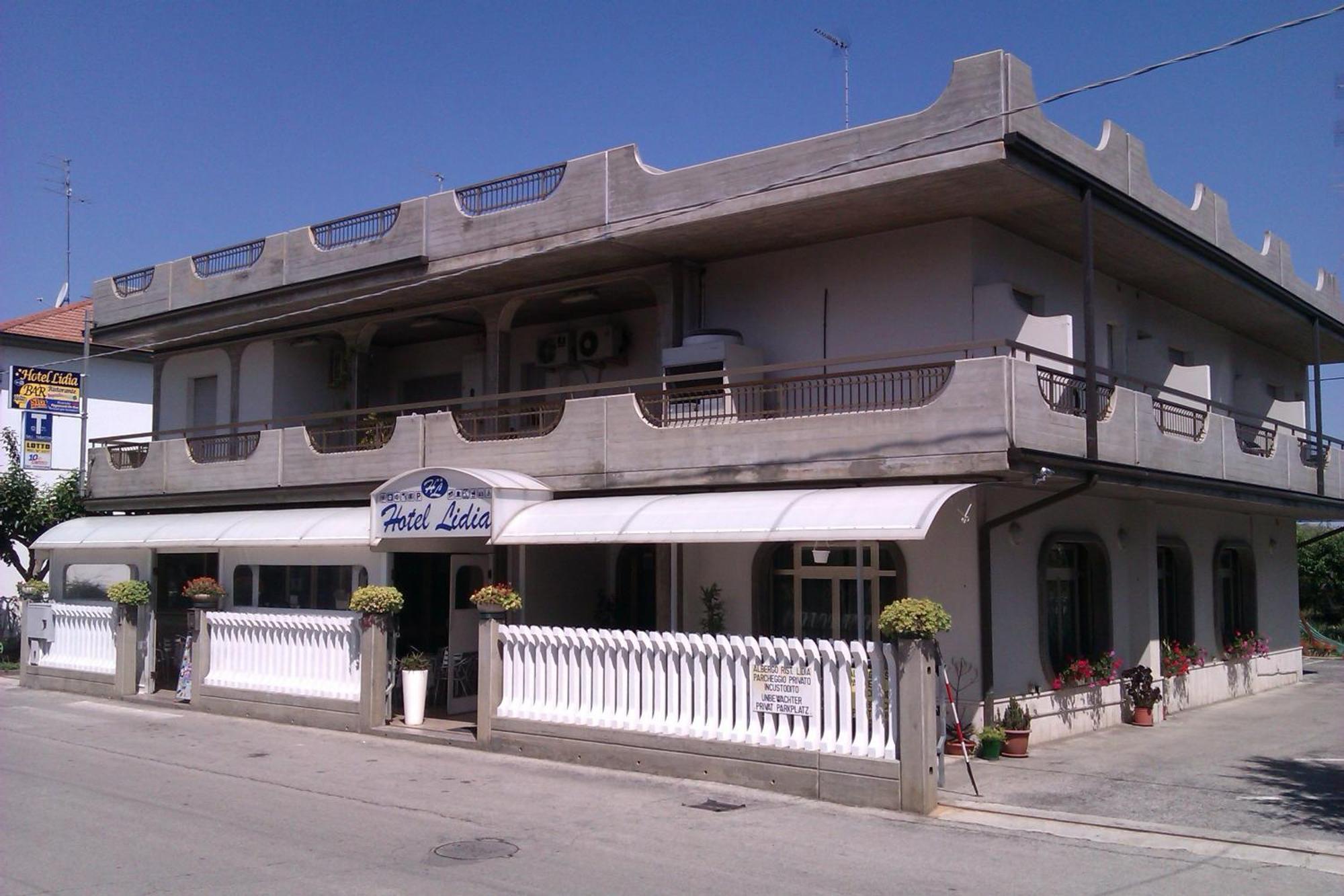 אלבה אדריאטיקה Hotel Lidia מראה חיצוני תמונה