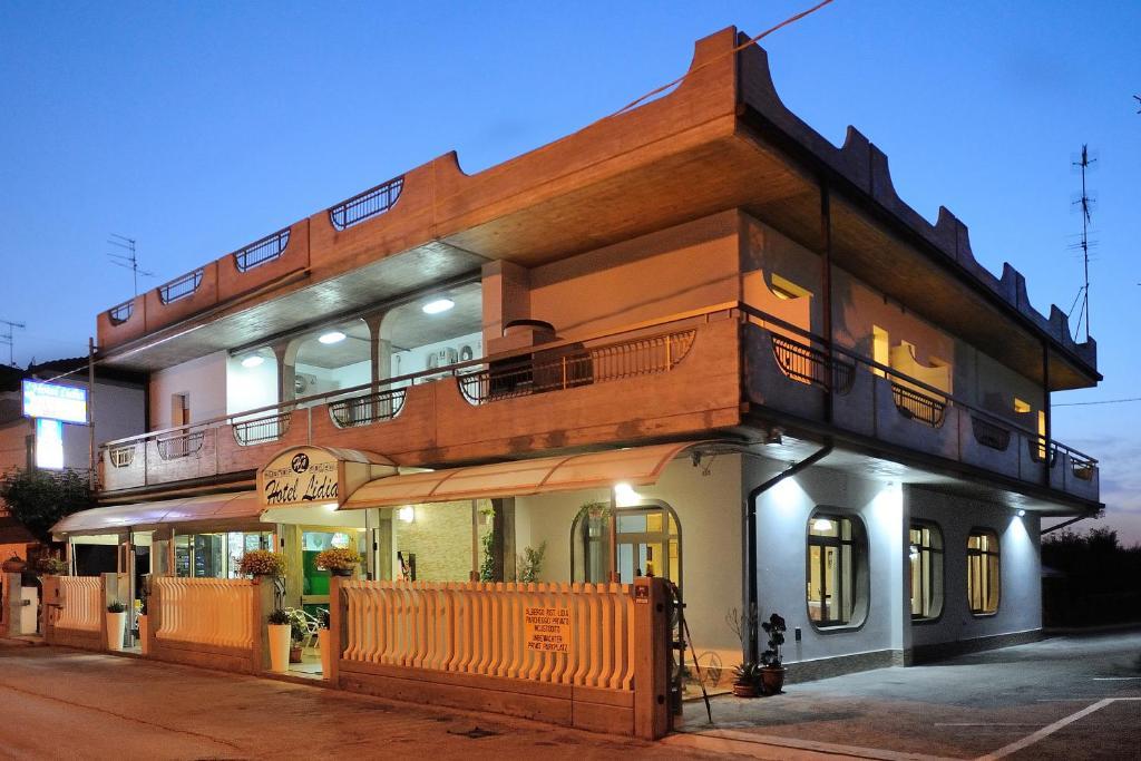אלבה אדריאטיקה Hotel Lidia מראה חיצוני תמונה