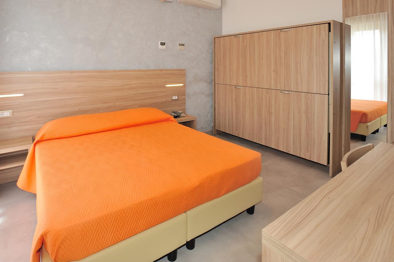 אלבה אדריאטיקה Hotel Lidia מראה חיצוני תמונה
