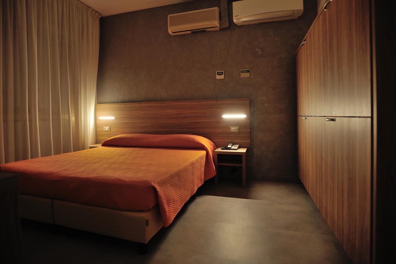 אלבה אדריאטיקה Hotel Lidia מראה חיצוני תמונה