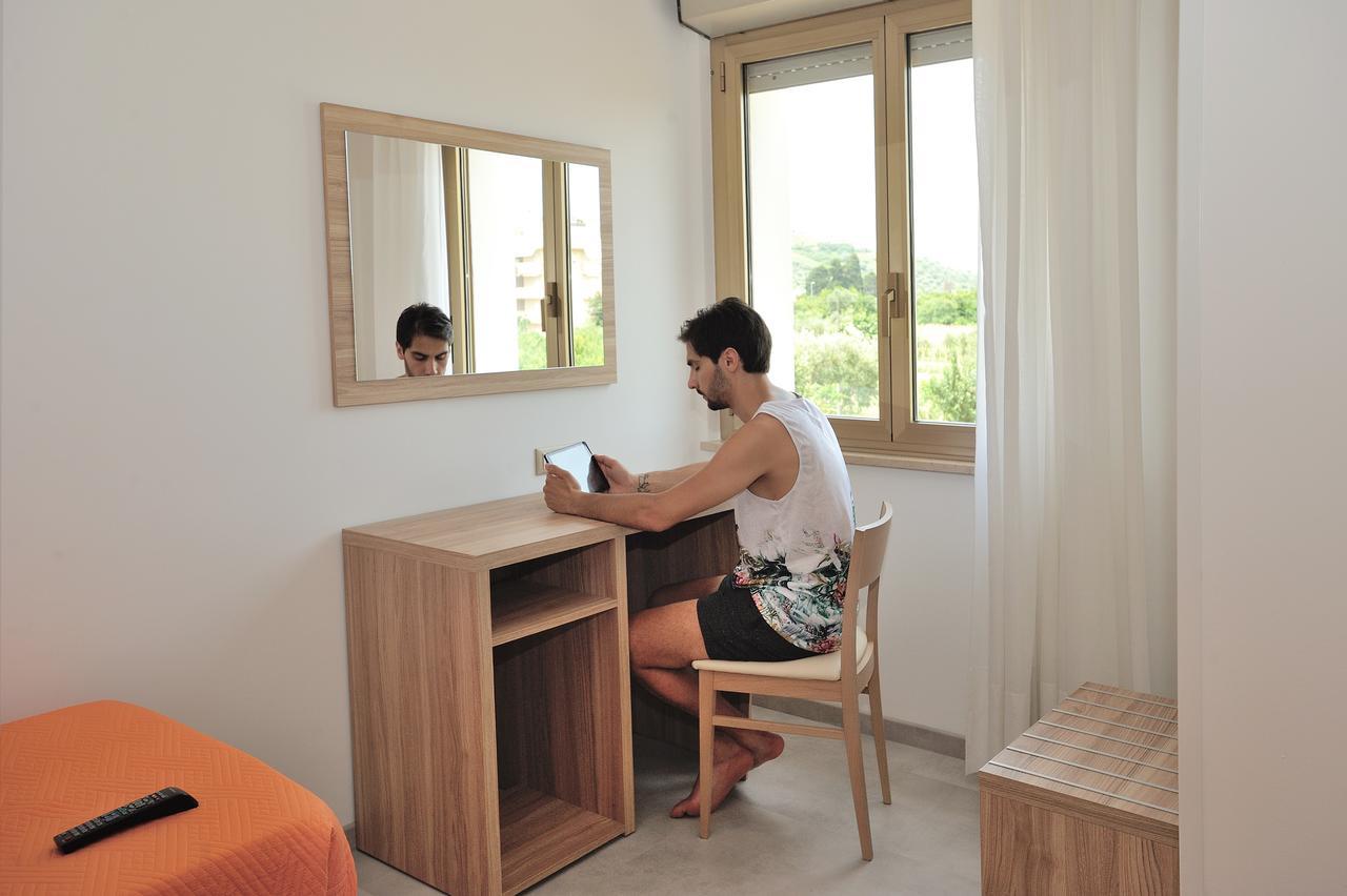 אלבה אדריאטיקה Hotel Lidia מראה חיצוני תמונה