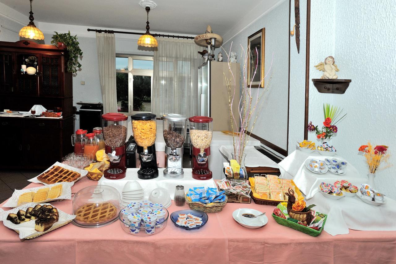 אלבה אדריאטיקה Hotel Lidia מראה חיצוני תמונה