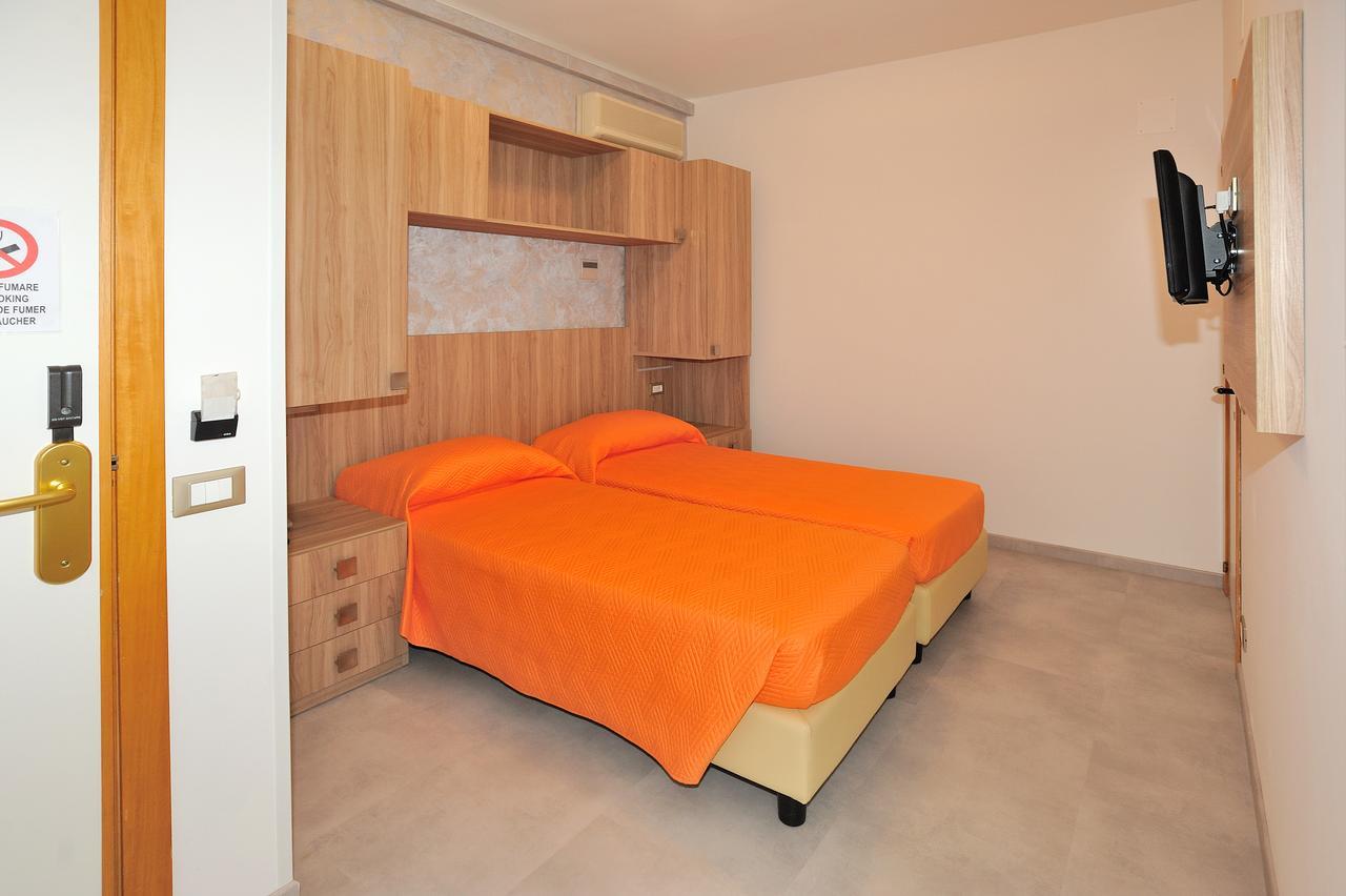 אלבה אדריאטיקה Hotel Lidia מראה חיצוני תמונה
